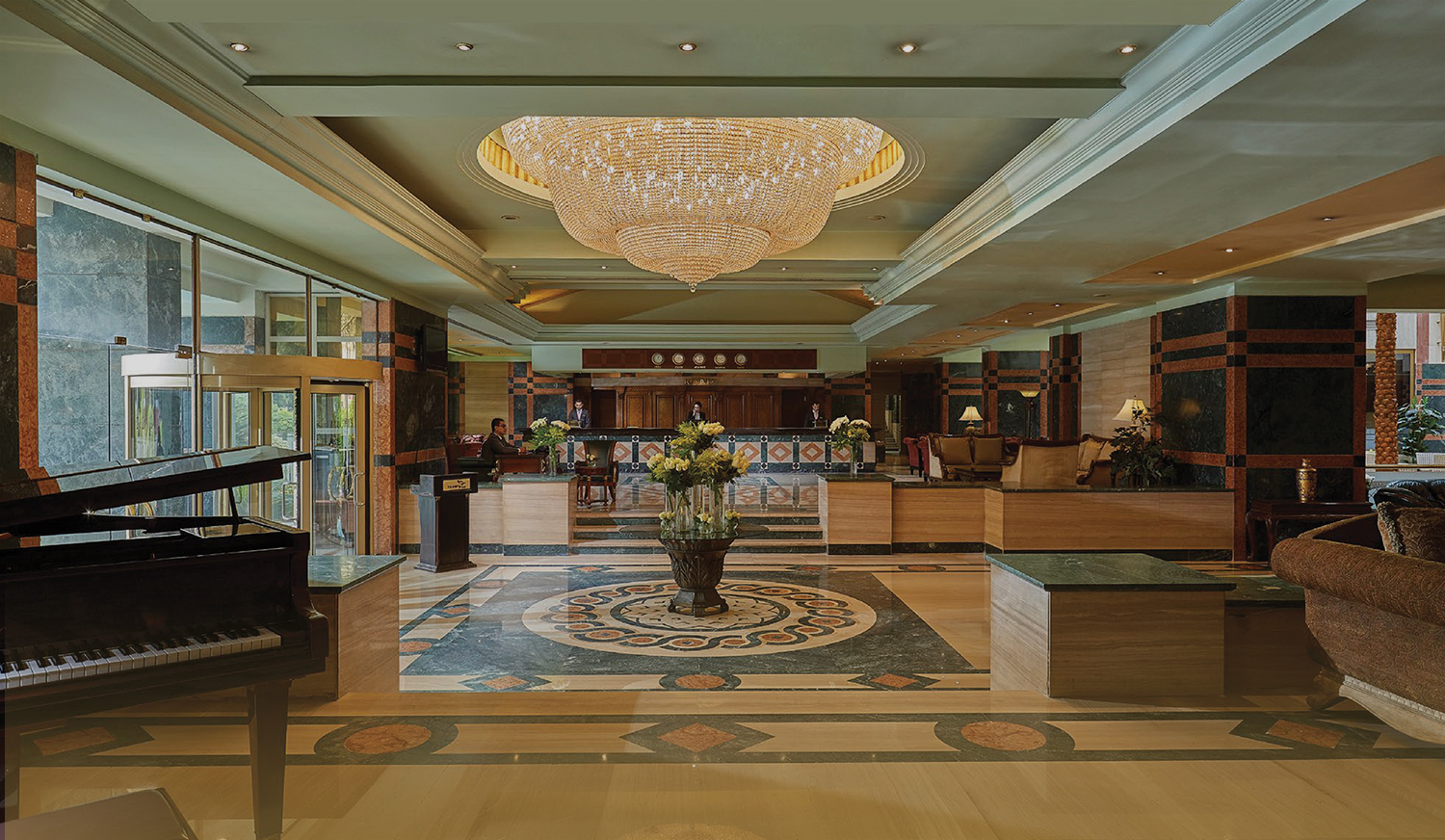 فندق تريومف القوات المسلحة